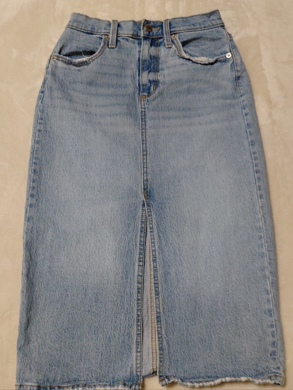 Universal Thread light wash denim midi skirt in size 0